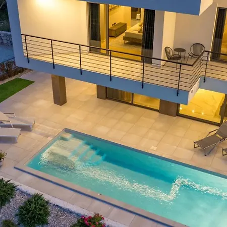 Vilă Modern Luxury Olive *
